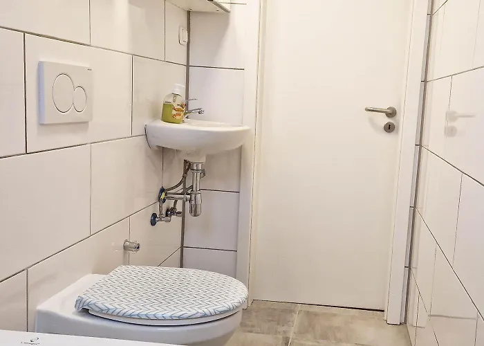 勒沃库森公寓 公寓 *